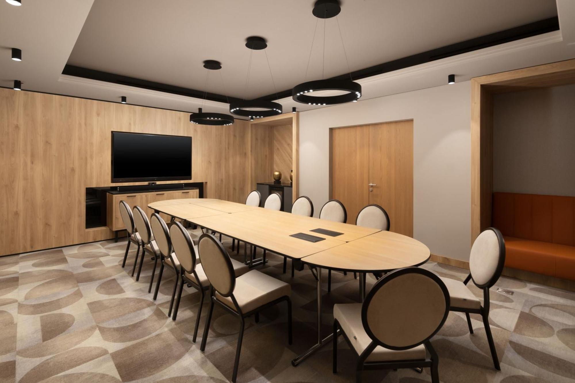 Courtyard By Marriott Cluj - Napoca Downtown Hotel Exterior foto