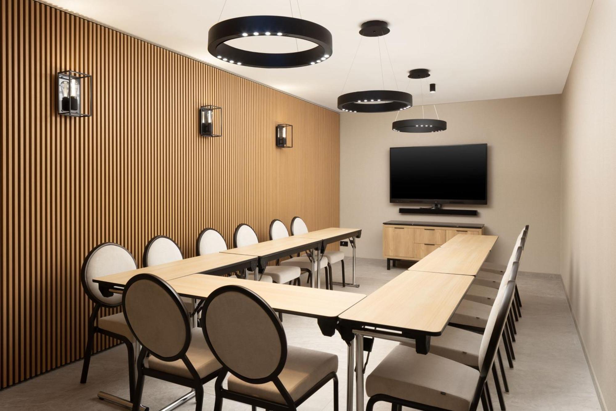 Courtyard By Marriott Cluj - Napoca Downtown Hotel Exterior foto