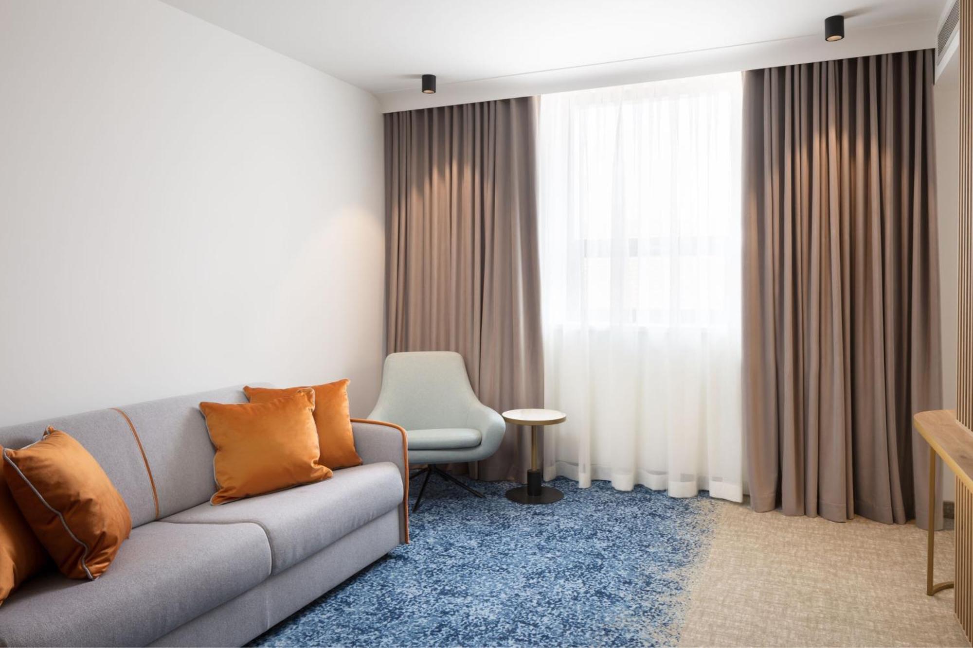Courtyard By Marriott Cluj - Napoca Downtown Hotel Exterior foto