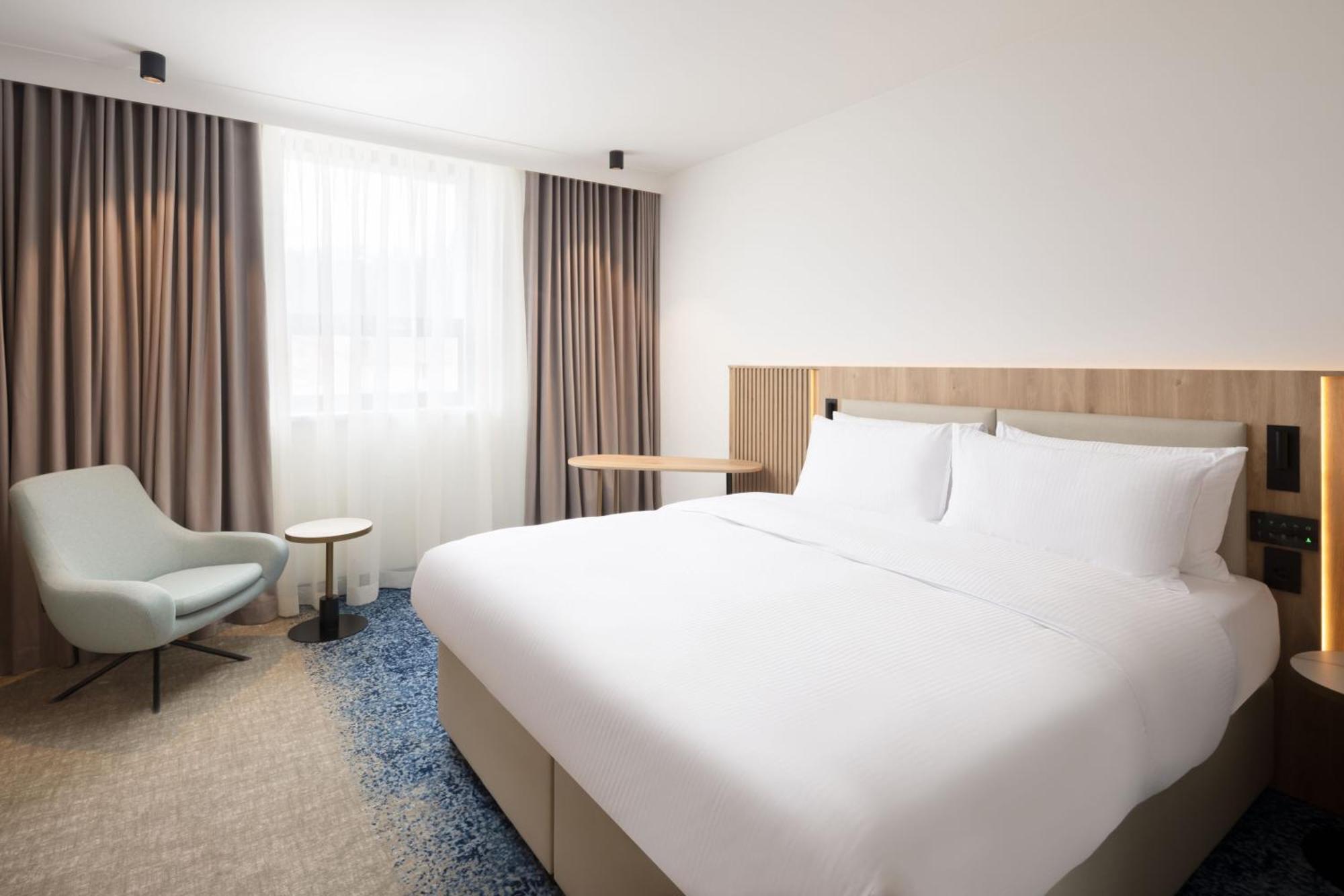 Courtyard By Marriott Cluj - Napoca Downtown Hotel Exterior foto