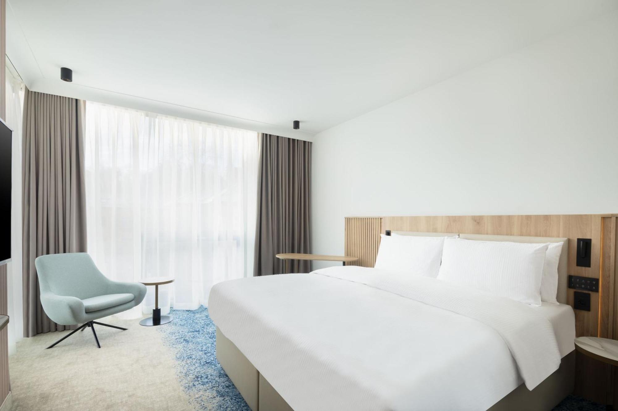 Courtyard By Marriott Cluj - Napoca Downtown Hotel Exterior foto
