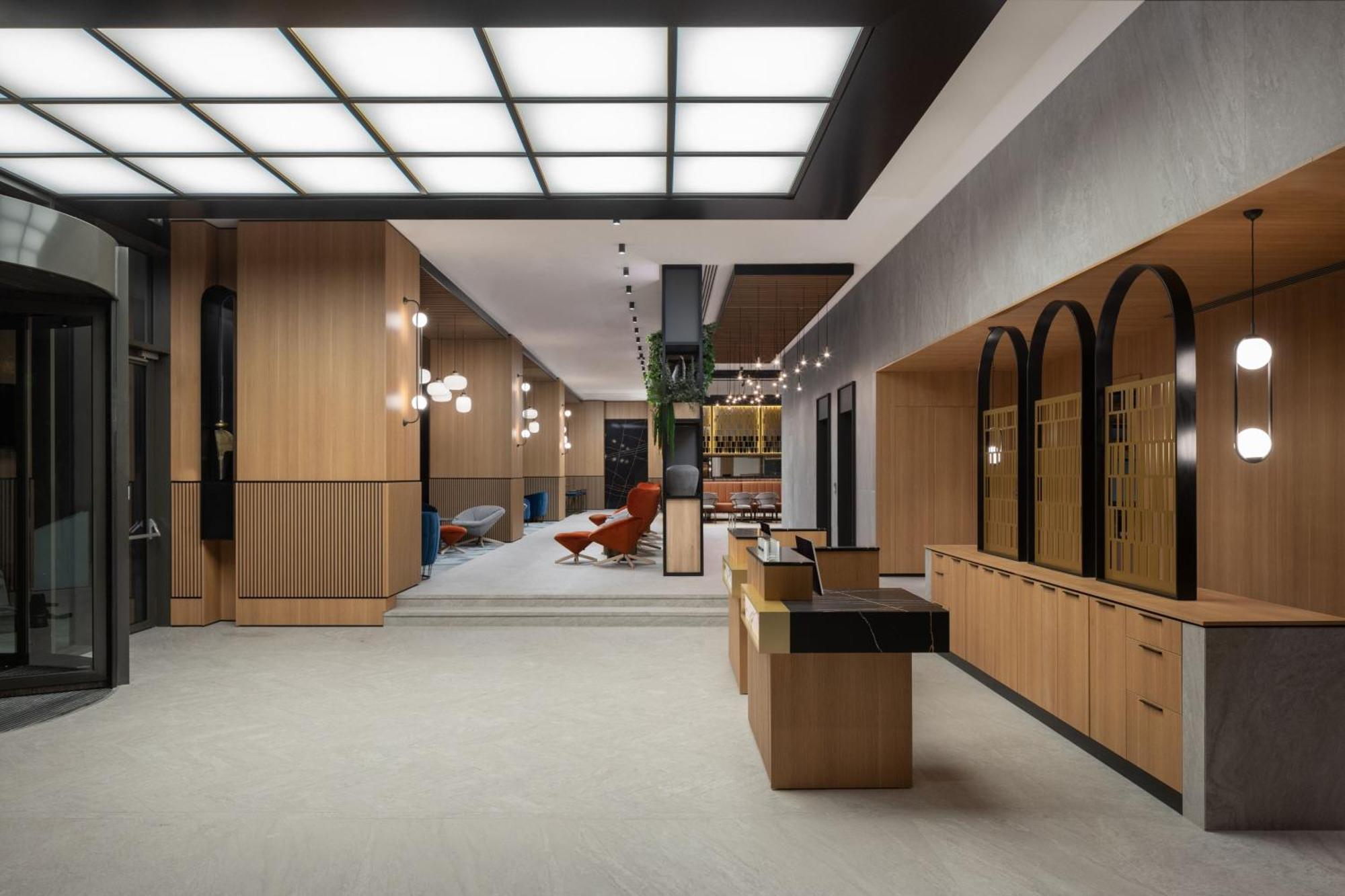 Courtyard By Marriott Cluj - Napoca Downtown Hotel Exterior foto